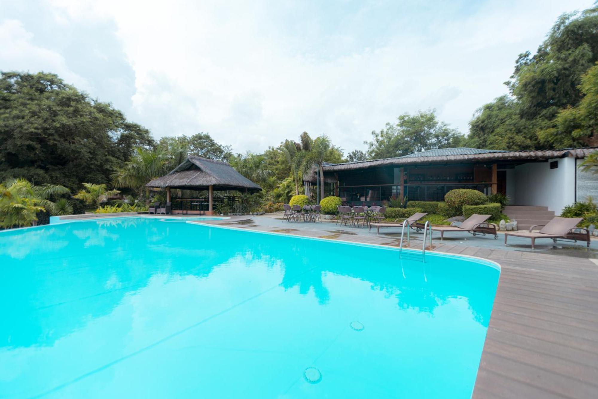 Bellagio Hills Hotel And Restaurant Paoay Exterior photo